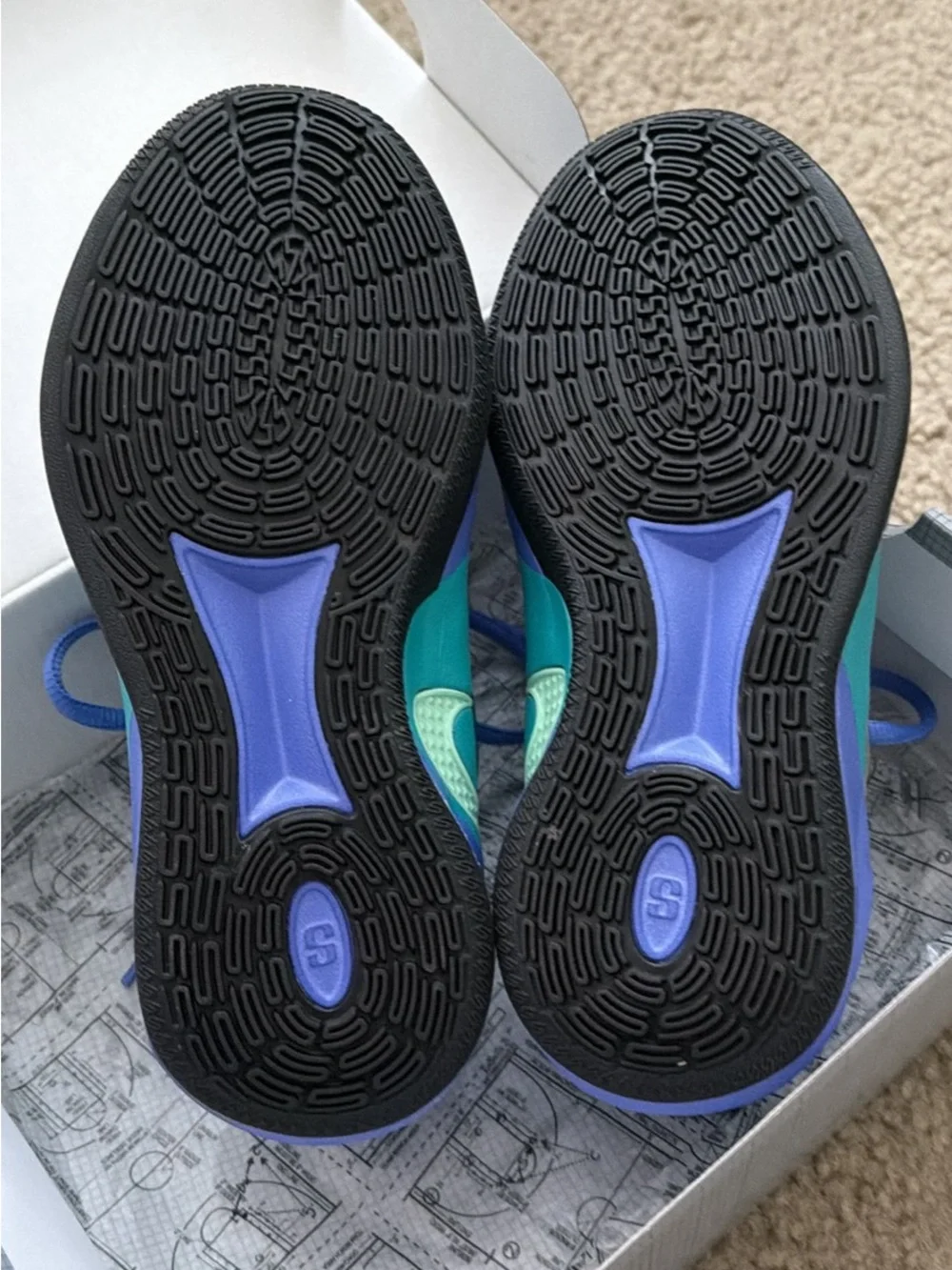 Nike Sabrina 3 SE Basketball Shoes, Youth 1.5Y, New in Box, Color: Saphirre/Cact